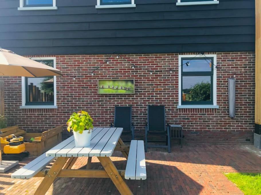 Ferienwohnung Logies De Hooiberg Lutjewinkel Exterior foto