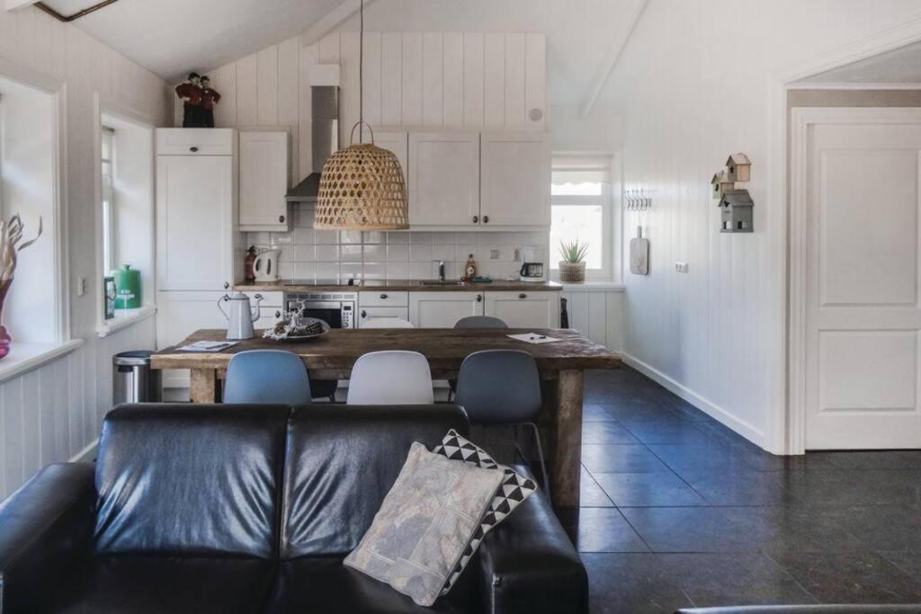 Ferienwohnung Logies De Hooiberg Lutjewinkel Exterior foto